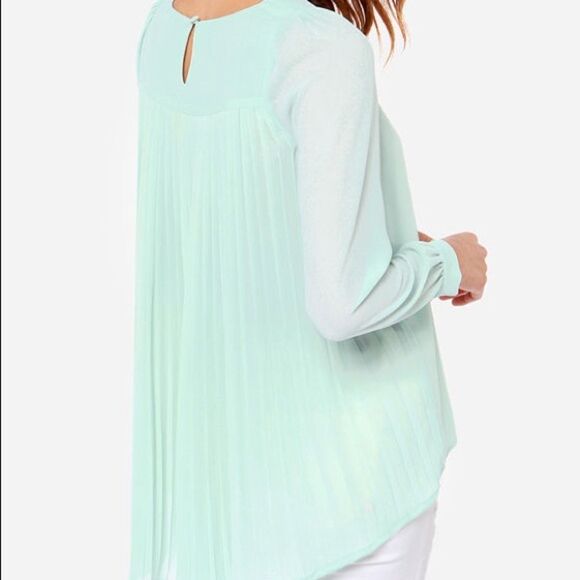 ✨Lulu’s Exclusive Trade Secrets Mint Green T… - Picture 1 of 7